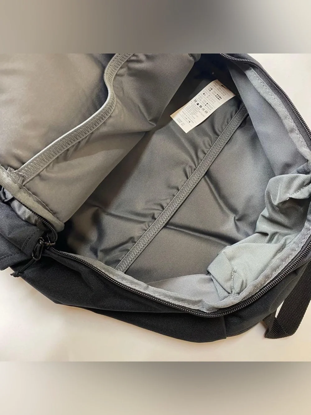 Nike Air Max Backpack 21L Large Book Bag bungee cord front zip black gray NWT